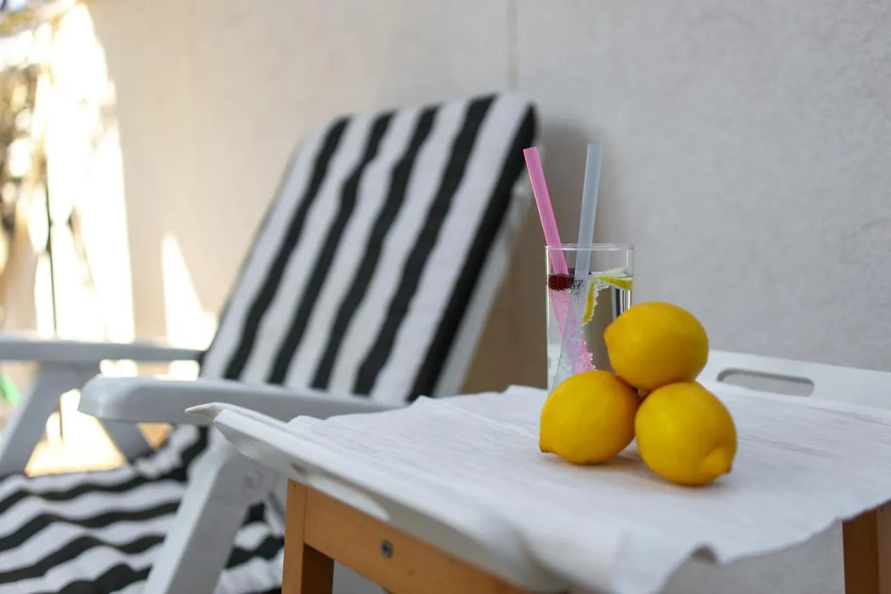 Aparthotel Seaside Guesthouse By Jr City Apartments Jadranovo