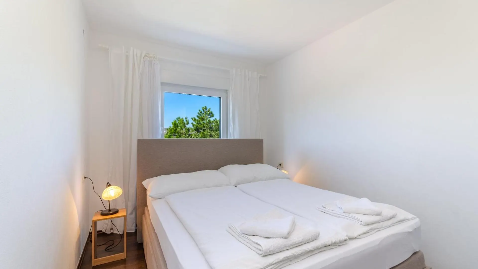 Seaside Guesthouse By Jr City Apartments Jadranovo Aparthotel
